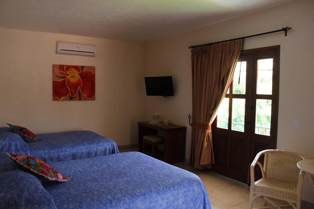 Hotel La Plaza De Tequisquiapan Exterior photo